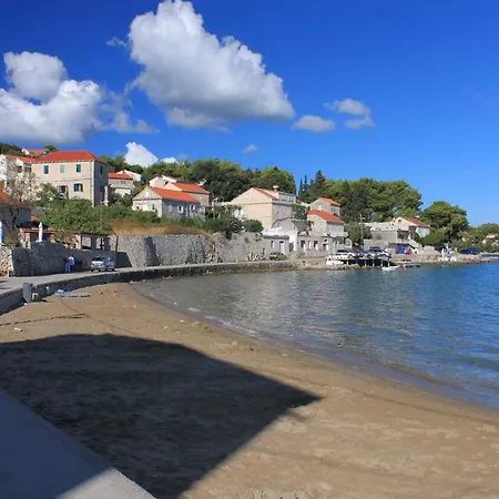 By The Sea Lumbarda, Korcula - 4437